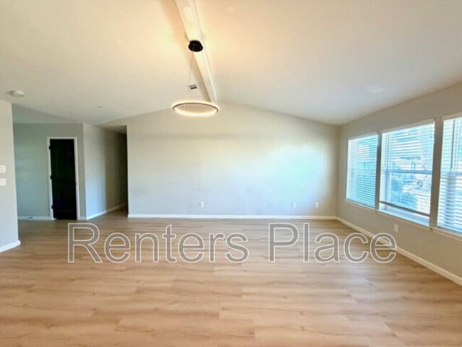 Photo - 1804 S Gardenia Ave