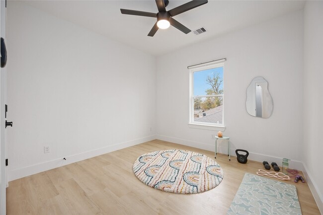 Photo - 4718 Market St