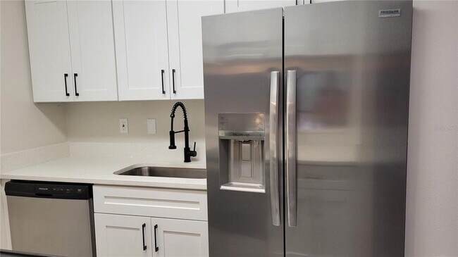 Photo - 4845 Winslow Beacon