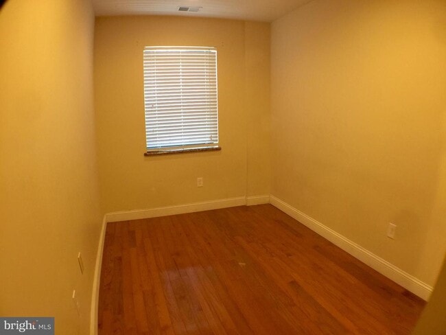 Photo - 1241 Vine St