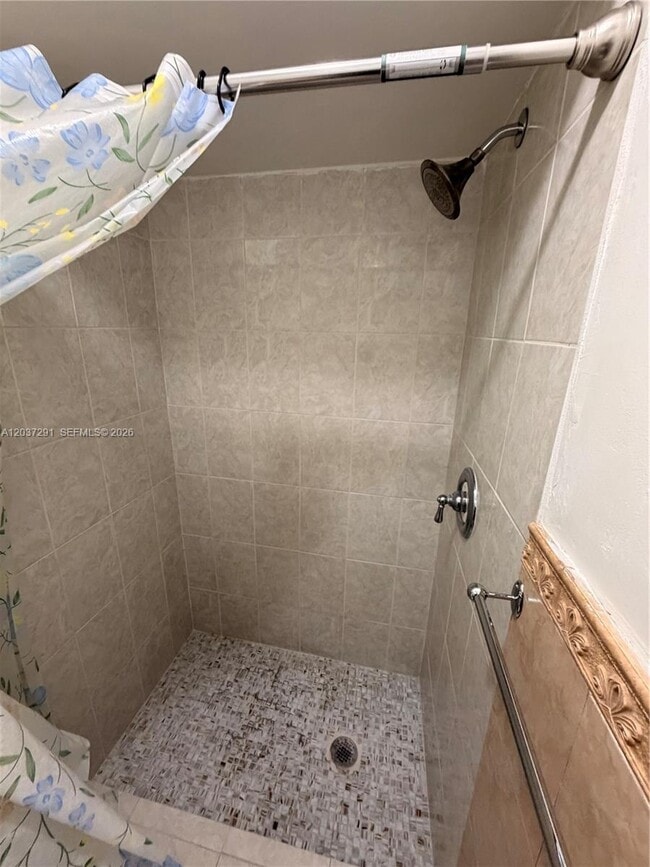 Photo - 505 E 18th St