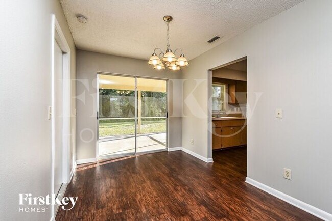 Photo - 18150 Adams Cir