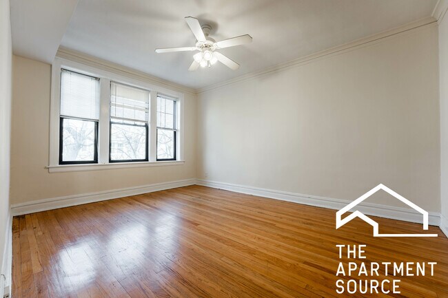 Photo - 1947 W Winnemac Ave Unidad 3