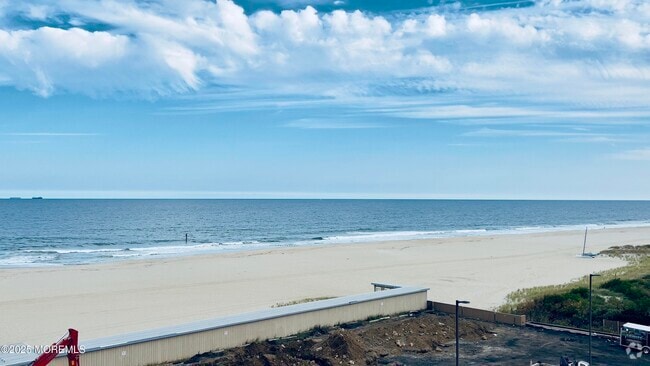 Building Photo - 787 Ocean Ave Unit 505 Rental