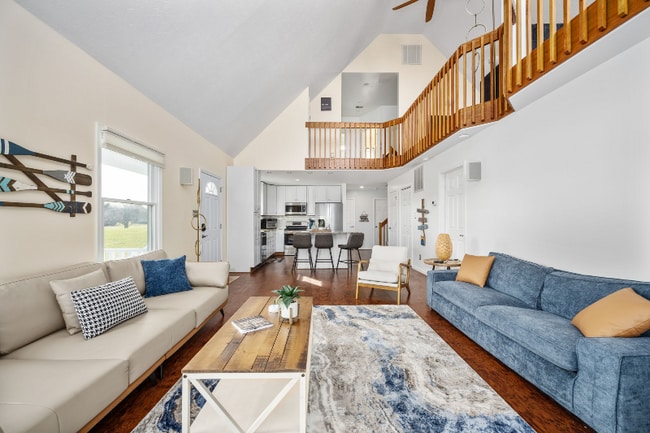 Photo - 145 Old Farm Hollow