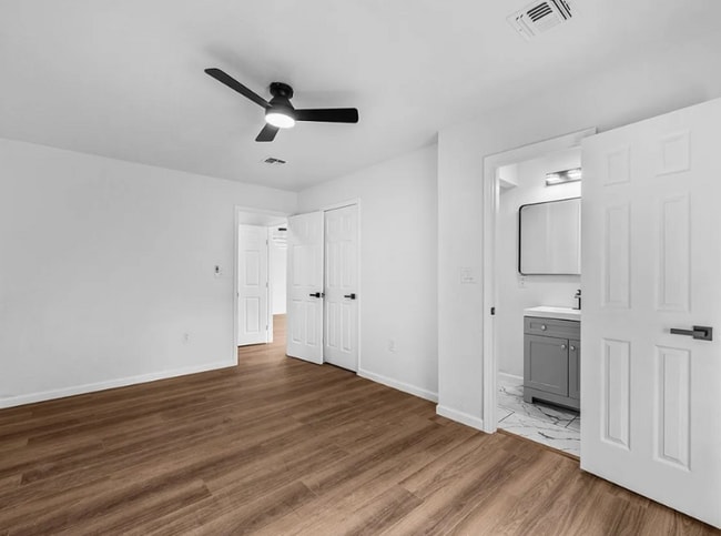 Photo - 4811 NW Lindy Ave