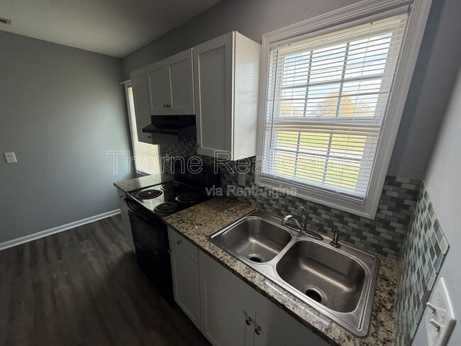Photo - 700 Pinehaven Dr