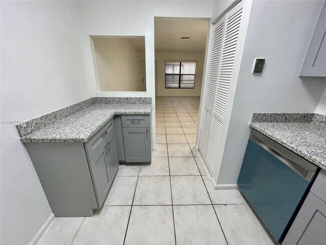 Photo - 10992 Royal Palm Blvd Unit 6