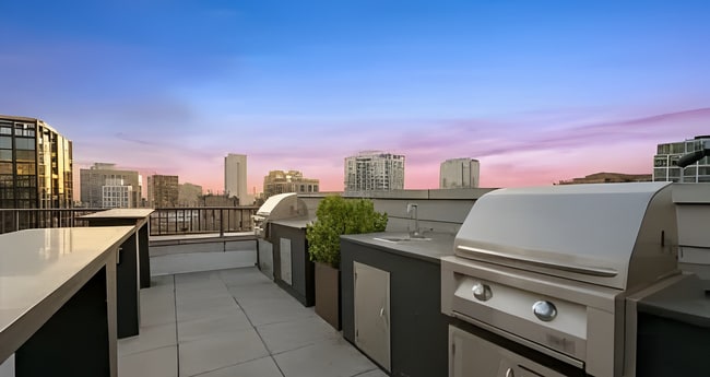 12 - Chateau on Wells