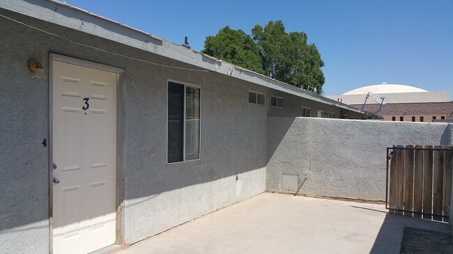 Building Photo - Brawley apartment for rent!