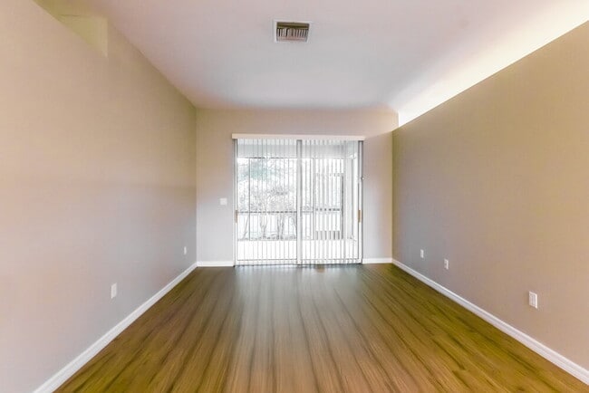 Photo - 9513 Blue Stone Cir