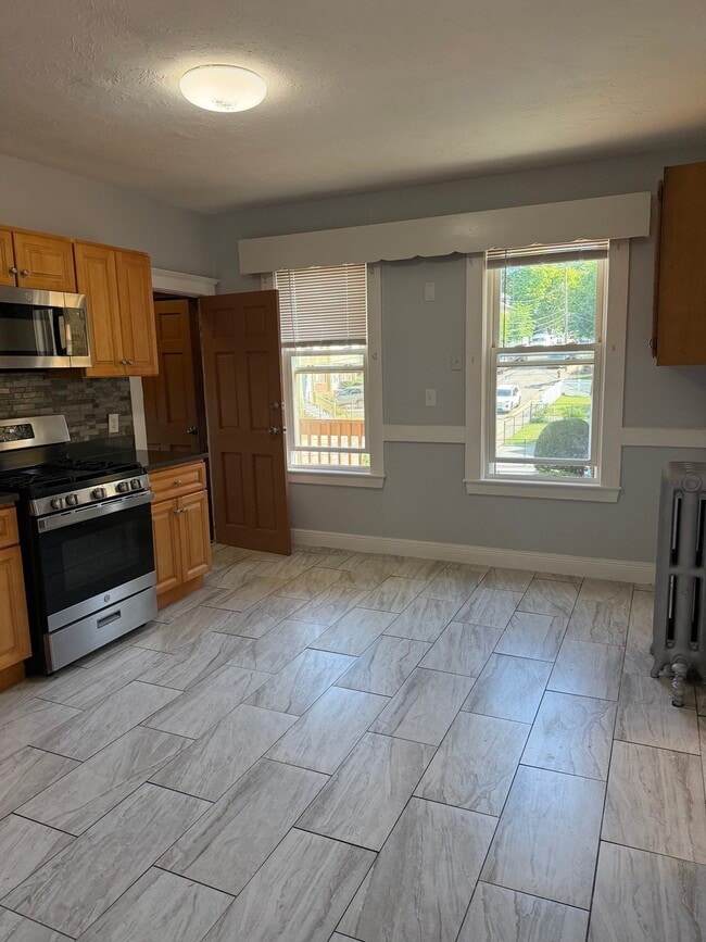 120 Capen St Unit 2