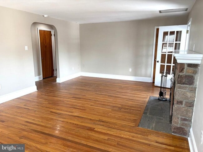 Photo - 659 N Main St Unit 3