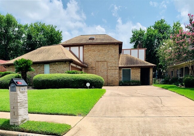 Photo - 14135 Sandfield Dr