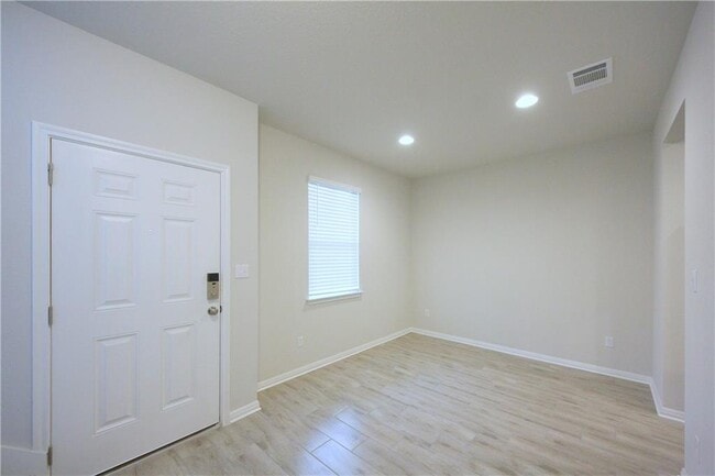 Photo - 1732 Fountain Bridge Dr