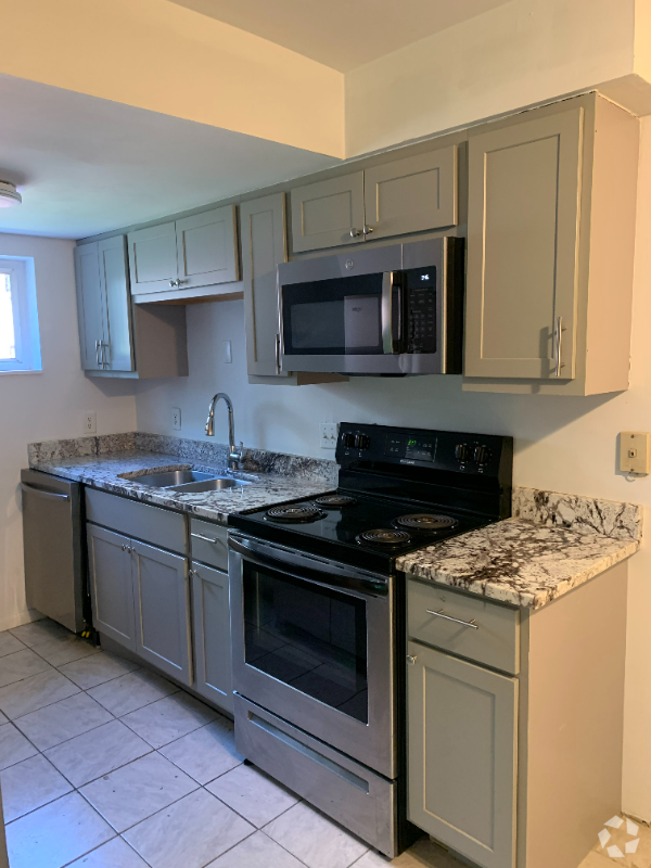 Building Photo - 730 Ohio Pike Rental