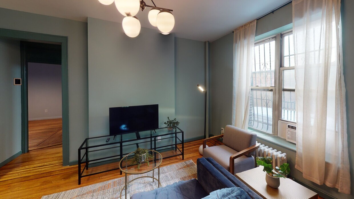 Photo - Private bedroom in 4 bed/1 bath Home