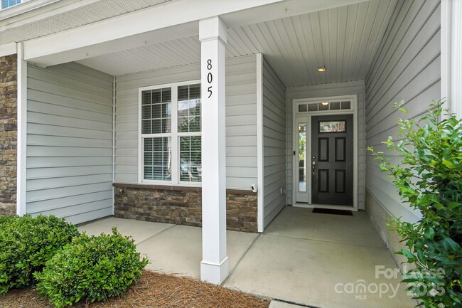 Photo - 805 River Park Road