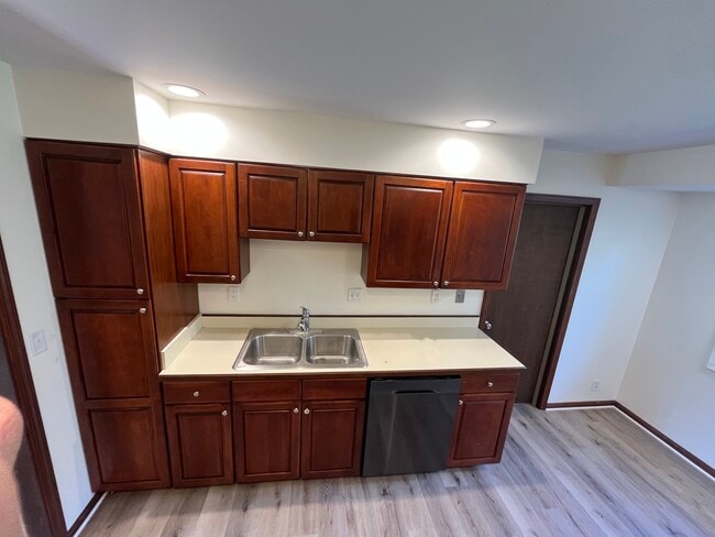 Photo - 7080 Millikin Rd