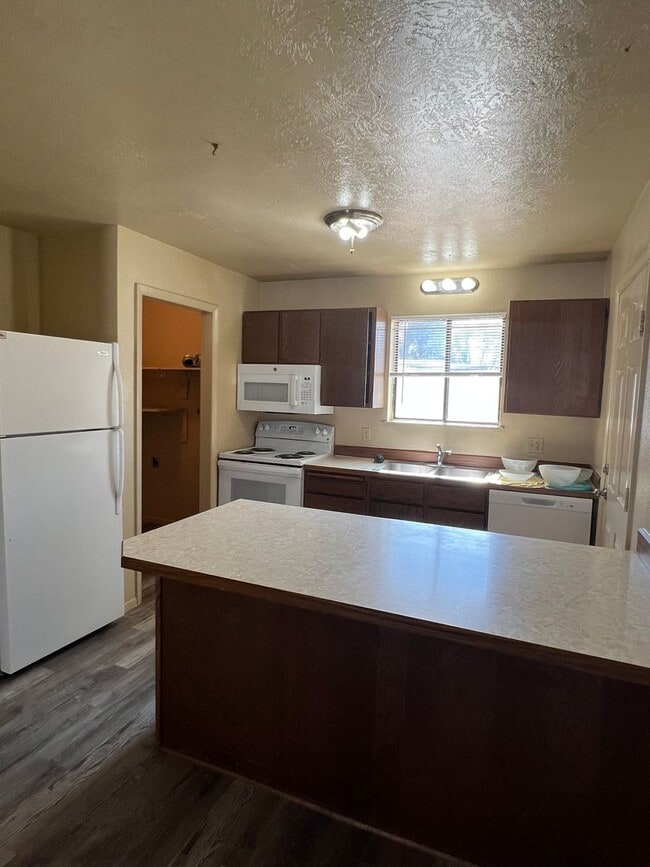 Photo - 323-331 N 1600 W Unit 331