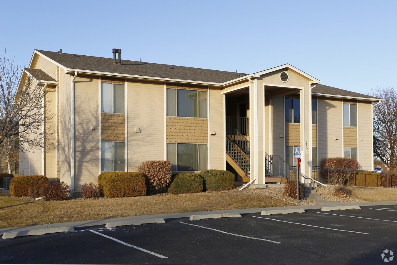 Pinecone/Mayfield Apartments - Pinecone/Mayfield Apartments