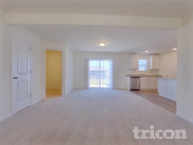 Photo - 1080 Crescent Moon Lp