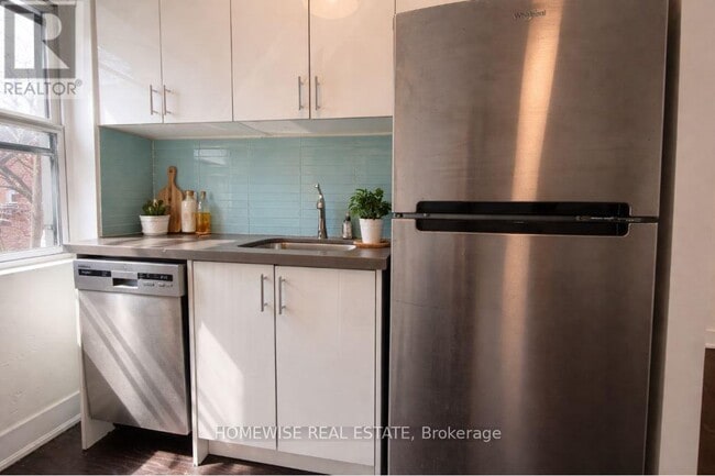 Photo - 189 Vaughan Rd Unit 11