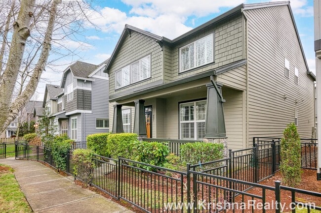 Photo - Beautiful 3 Bedroom | 3.5 Bathroom | Single Family Home | Large Bonus Room | Located In Quiet Ore...