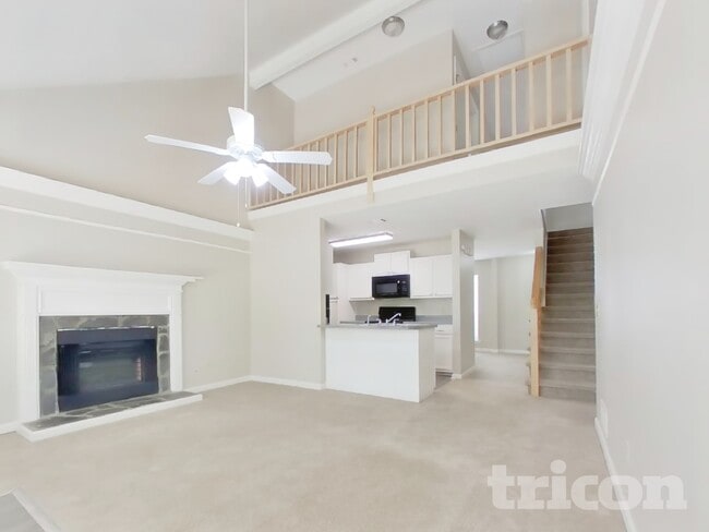 Photo - 510 Surveyor Walk