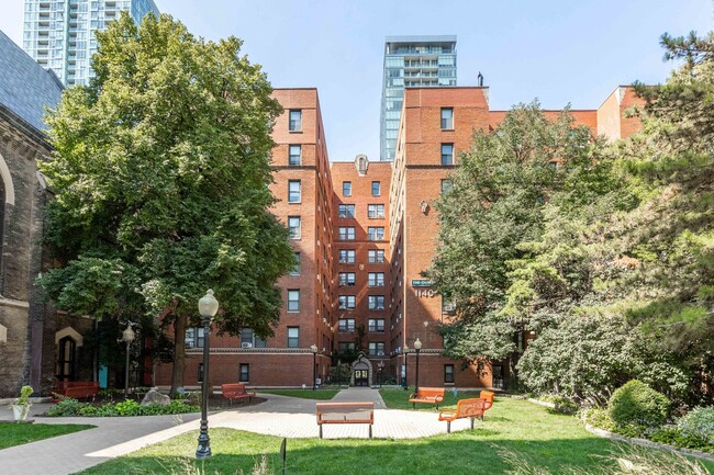 Building Photo - 1140 N La Salle Dr Unit 808 Rental