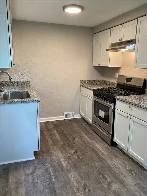 Photo - 401 Johnston Rd