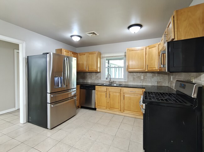 Photo - 45 Meribrook Cir
