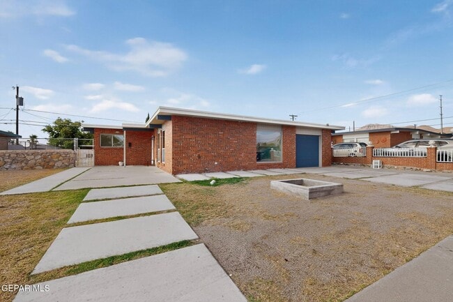 Photo - 5108 Yvette Ave