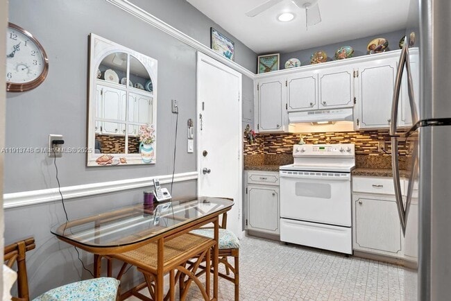 Photo - 400 S Cypress Rd Unit 424