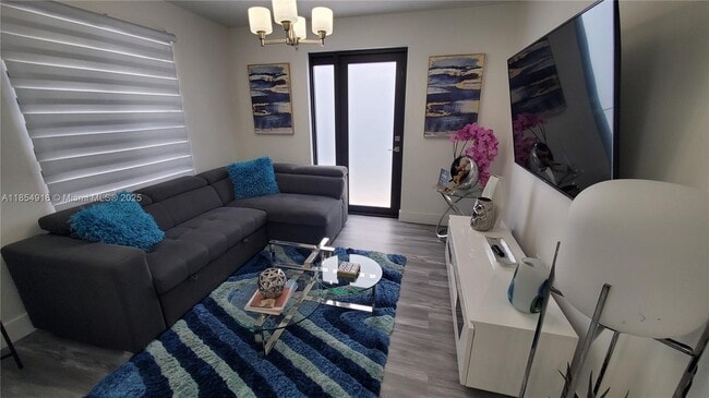 Photo - 3021 SW 27th Ln Unit 2