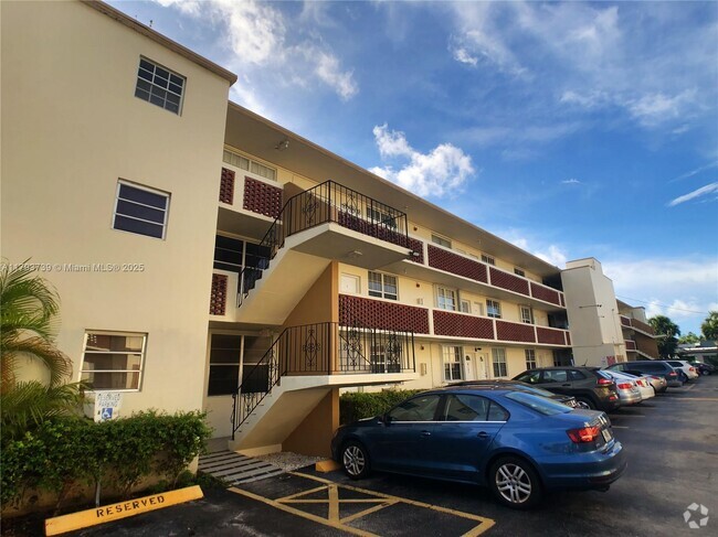 Building Photo - 1800 79th Street Causeway Unit A305 Rental