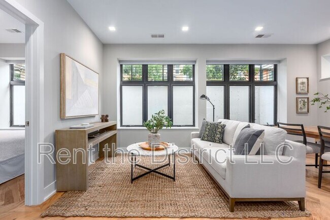 1345 K St SE Unit T01
