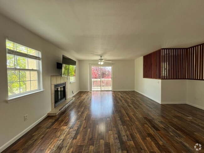 Building Photo - Charming 3 bedroom home in Paso Robles