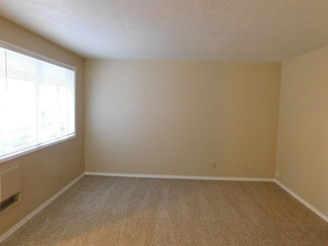 Photo - salk01* Unit 145