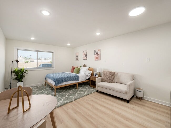 Photo - Lumarc Apartments