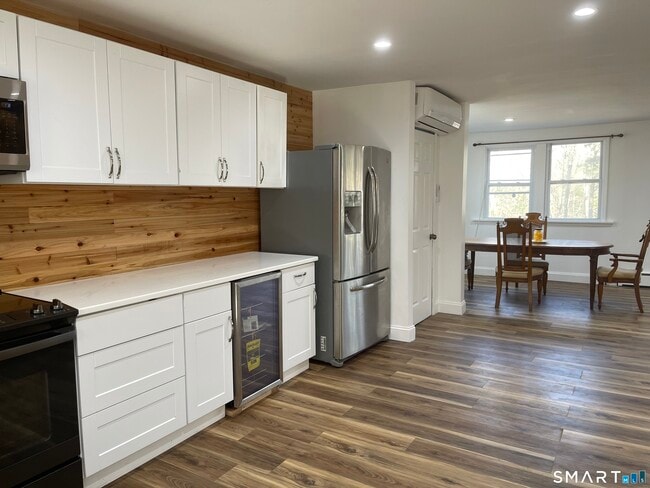 Photo - 37 Long Meadow Rd