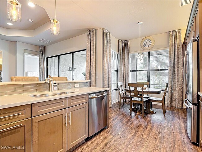 Photo - 10051 Spice Bush Ln