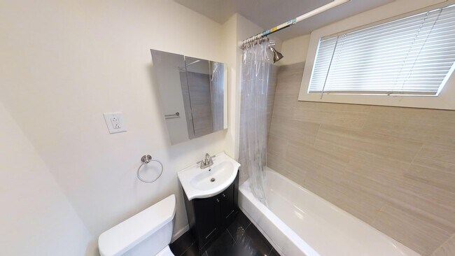 Photo - 618 Westcott St Unit 1