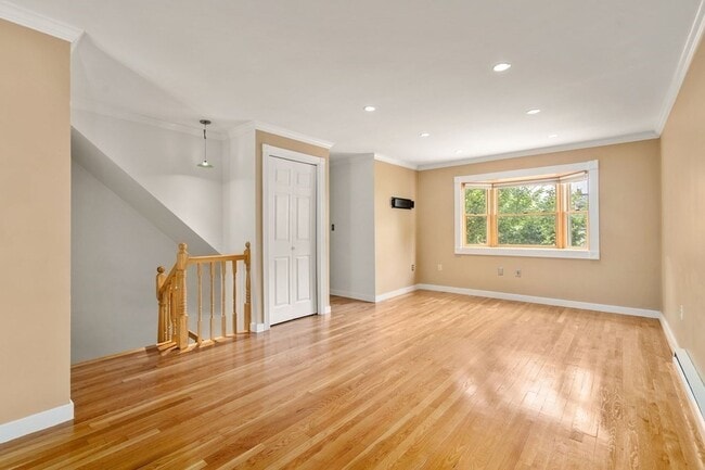 Photo - 157 W 3rd St Unit 156