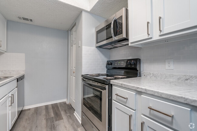 1BR, 1BA - 674SF | A3 - The Borough