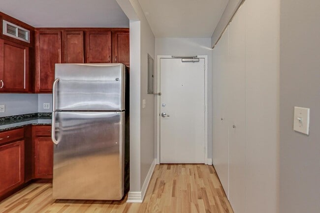 Photo - 2300 N Commonwealth Ave Unit 2C