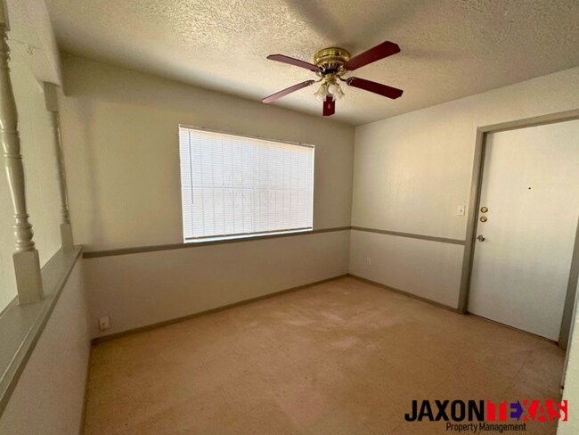 Photo - 10919 Bywood Dr