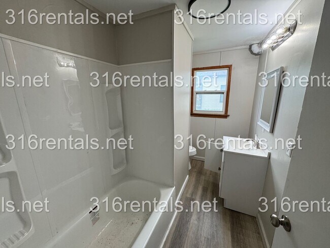 Photo - $850 - 2 bed 1 bath - single family home
