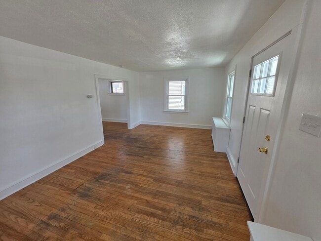 Photo - 19 Champlain Ave