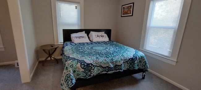 Dormitorio 1 - 404 Formosa Ave